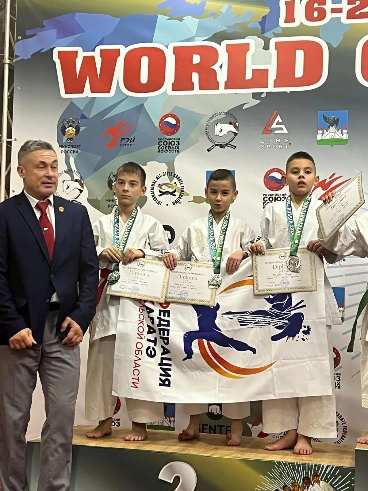 Наша небольшая, но очень крепкая и креативная команда фантастически круто проводит любые мероприятия!